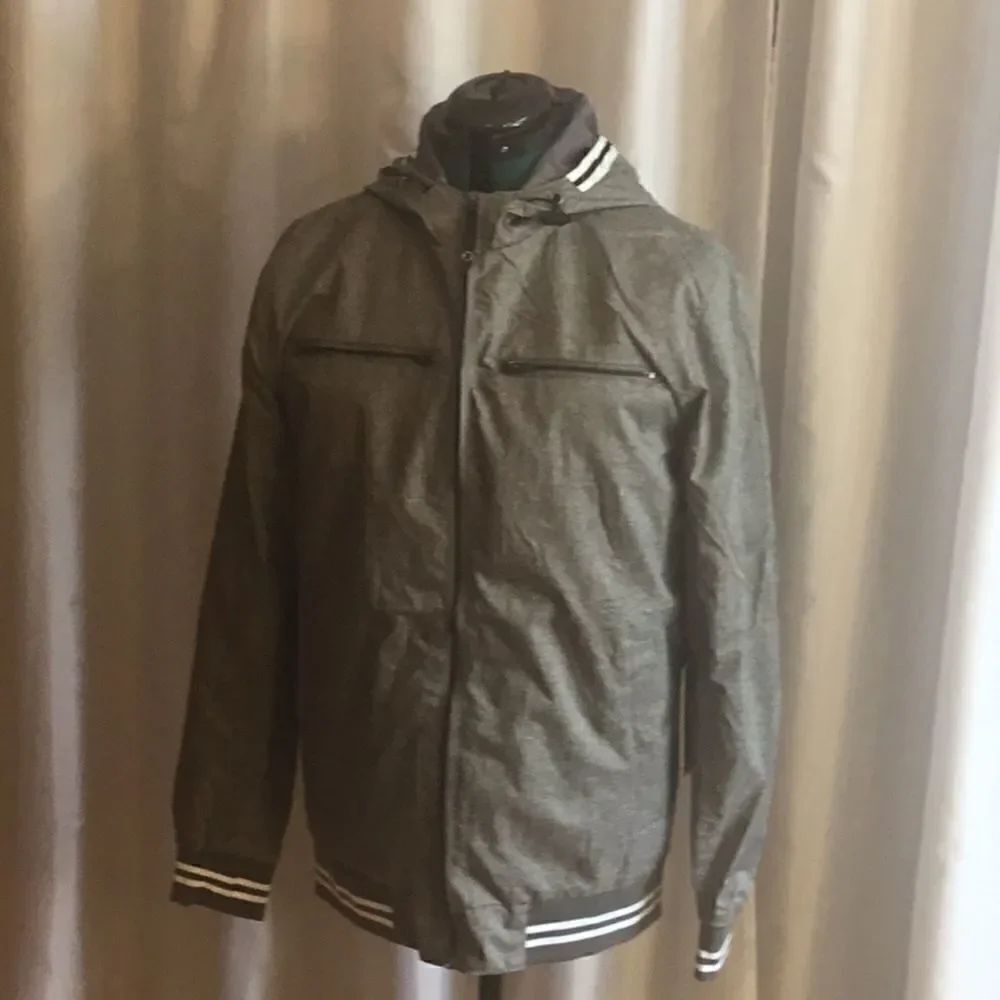 NWT MONTFORT hiking jacket small DUR5